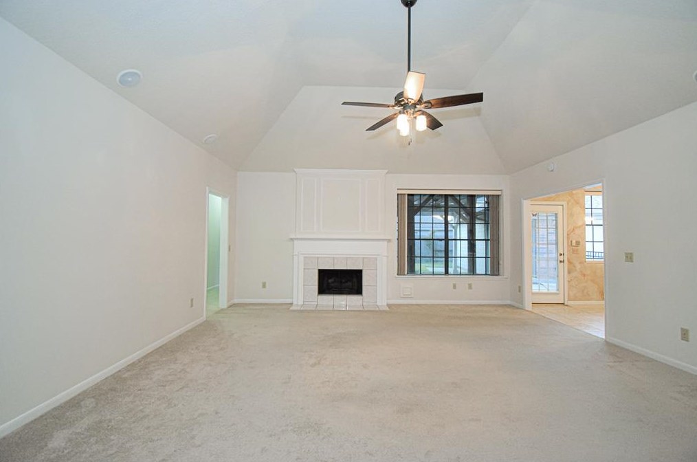 11319 Chestnut Wood Trl, Houston TX  77065-3353 exterior