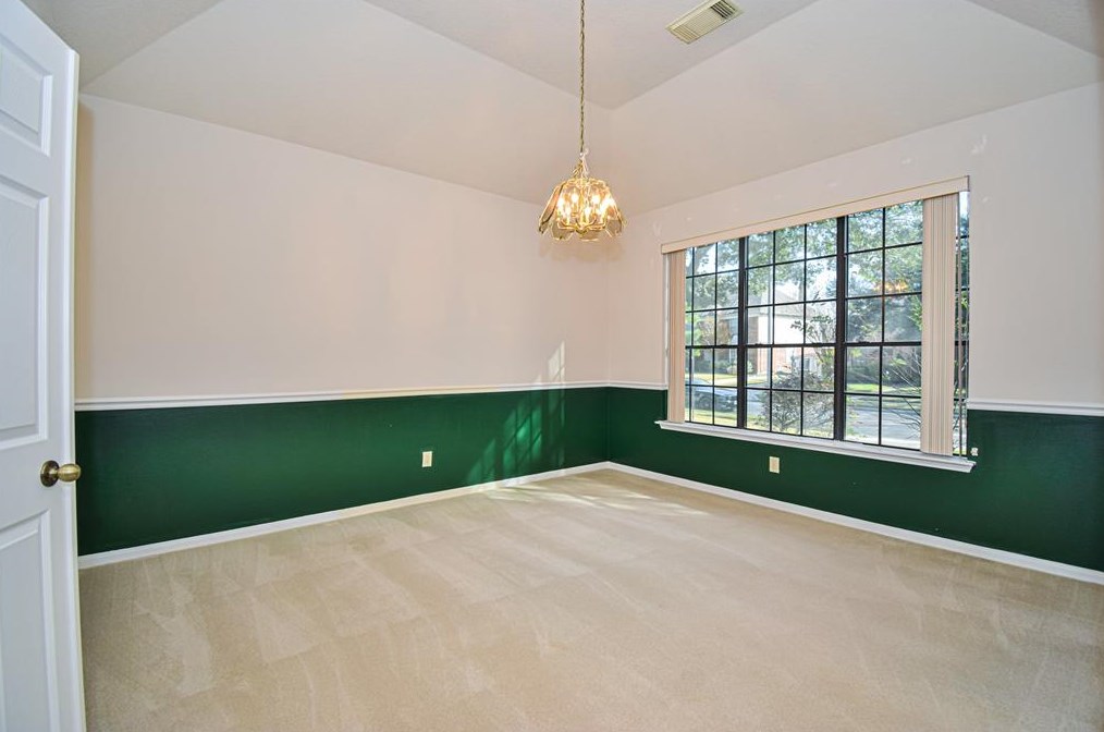11319 Chestnut Wood Trl, Houston TX  77065-3353 exterior