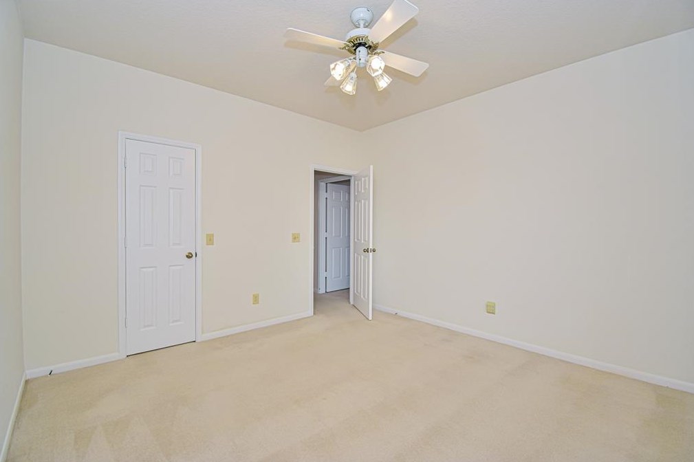 11319 Chestnut Wood Trl, Houston TX  77065-3353 exterior
