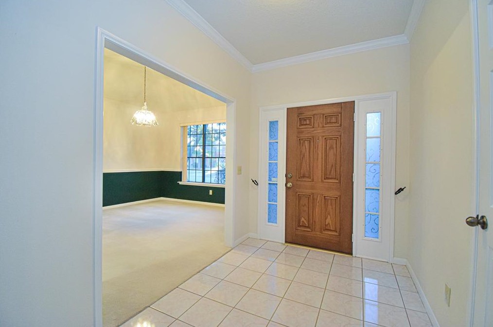 11319 Chestnut Wood Trl, Houston TX  77065-3353 exterior