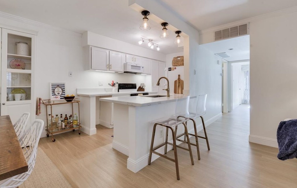 1601 S Shepherd Dr Apt 266, Houston, TX 77019