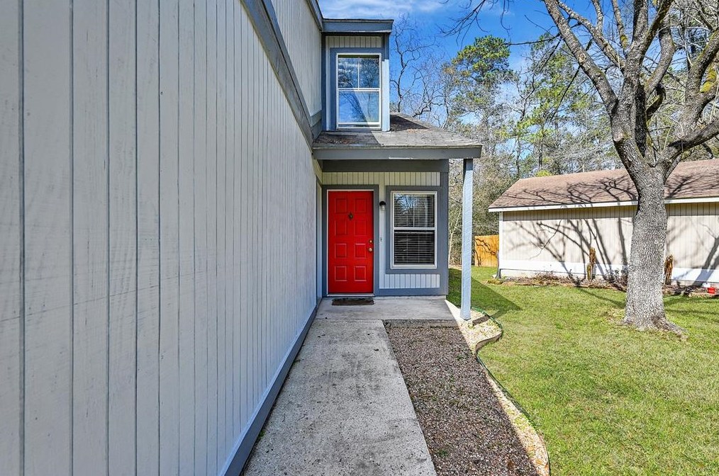 19 Canyon Oak Pl, Spring TX  77380-3818 exterior