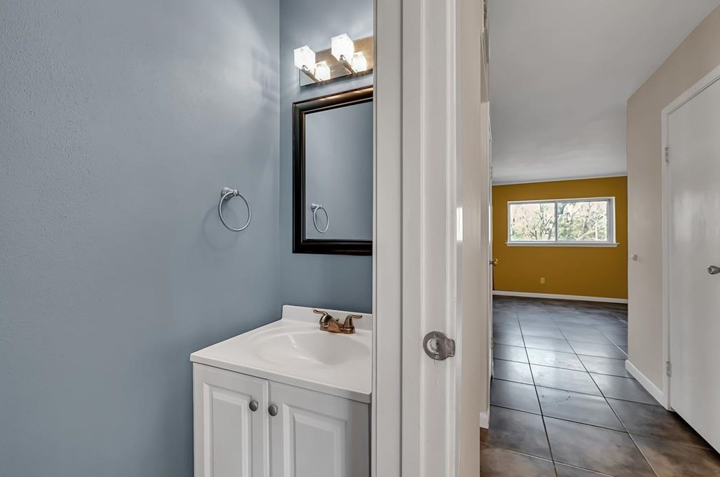 19 Canyon Oak Pl, Spring TX  77380-3818 exterior