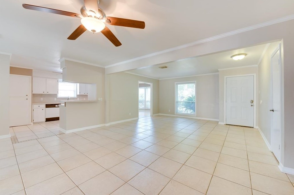 2811 Vollmer Rd, Houston, TX 77092