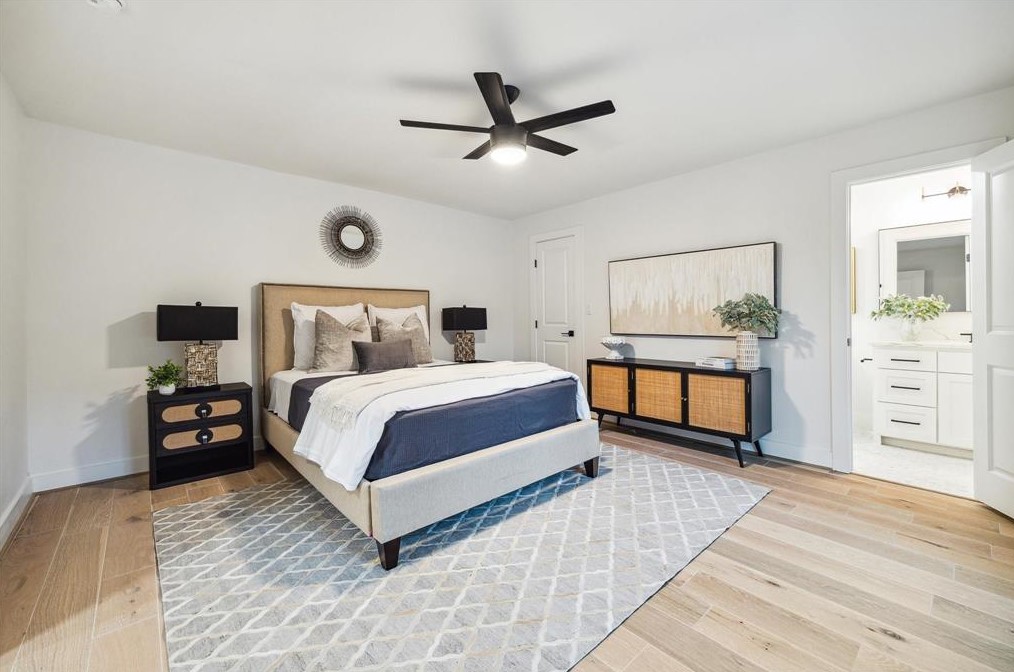 8441 Winningham Ln, Houston TX  77055-6634 exterior