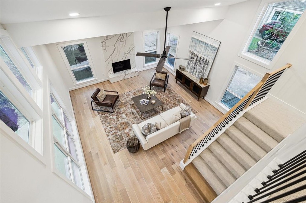 8441 Winningham Ln, Houston TX  77055-6634 exterior