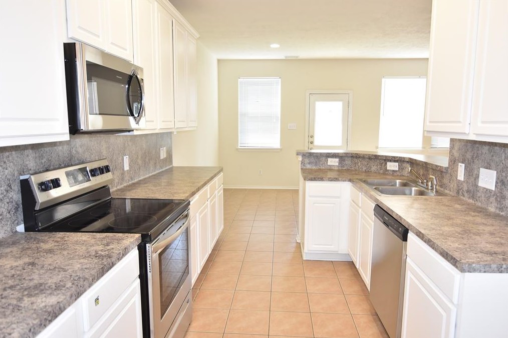14339 Mooreview Ln, Houston TX  77014-1484 exterior
