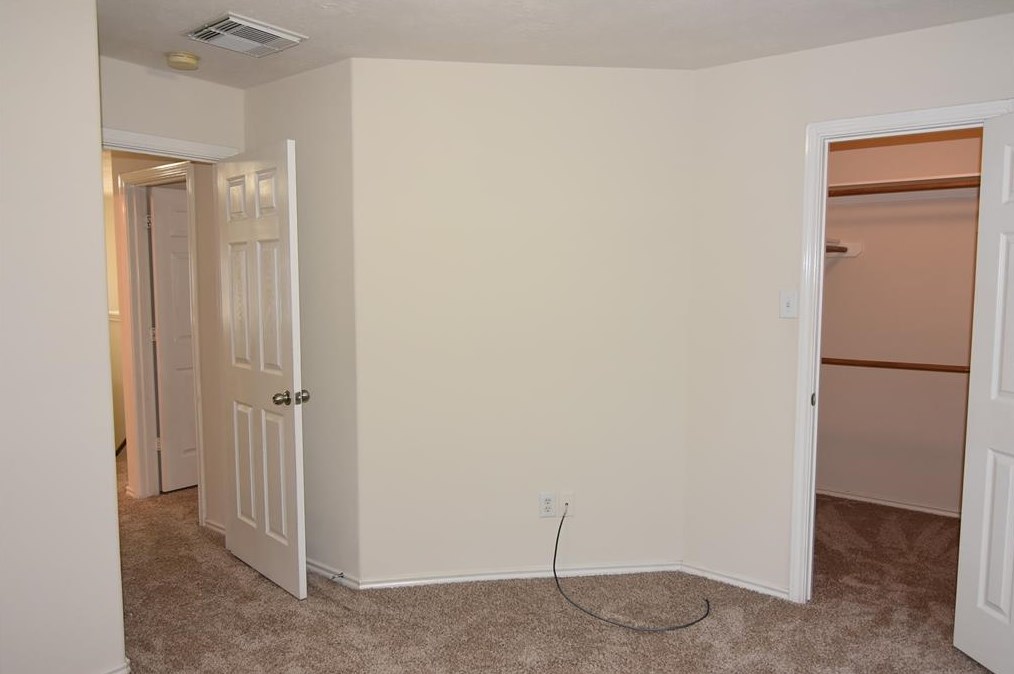 14339 Mooreview Ln, Houston TX  77014-1484 exterior