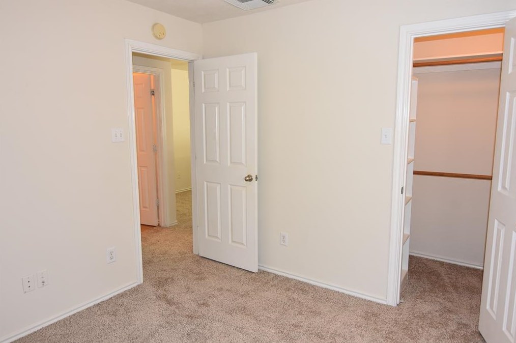 14339 Mooreview Ln, Houston TX  77014-1484 exterior