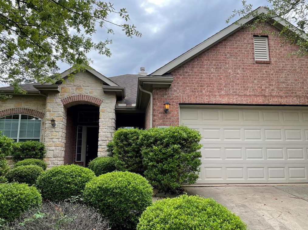 30 Archwyck Cir, Spring TX  77382-2410 exterior