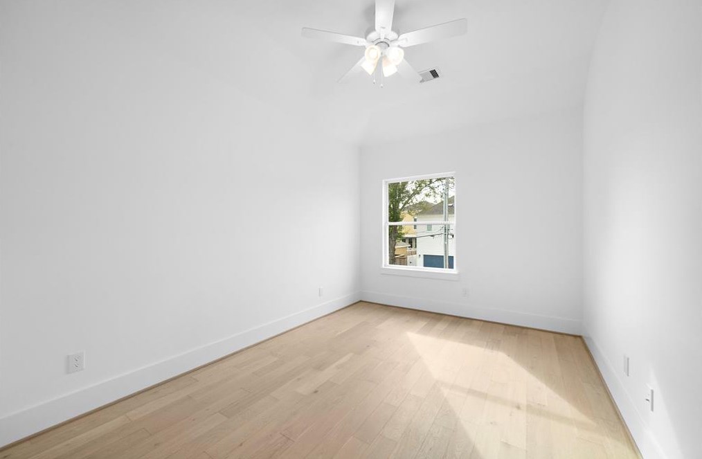 916 Nadine, Houston TX  77009-2443 exterior