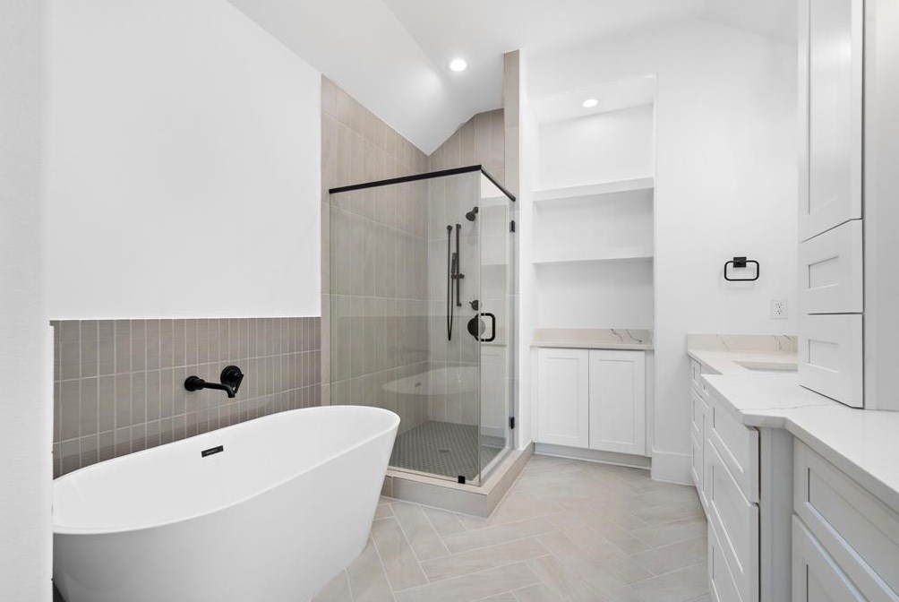 916 Nadine, Houston TX  77009-2443 exterior