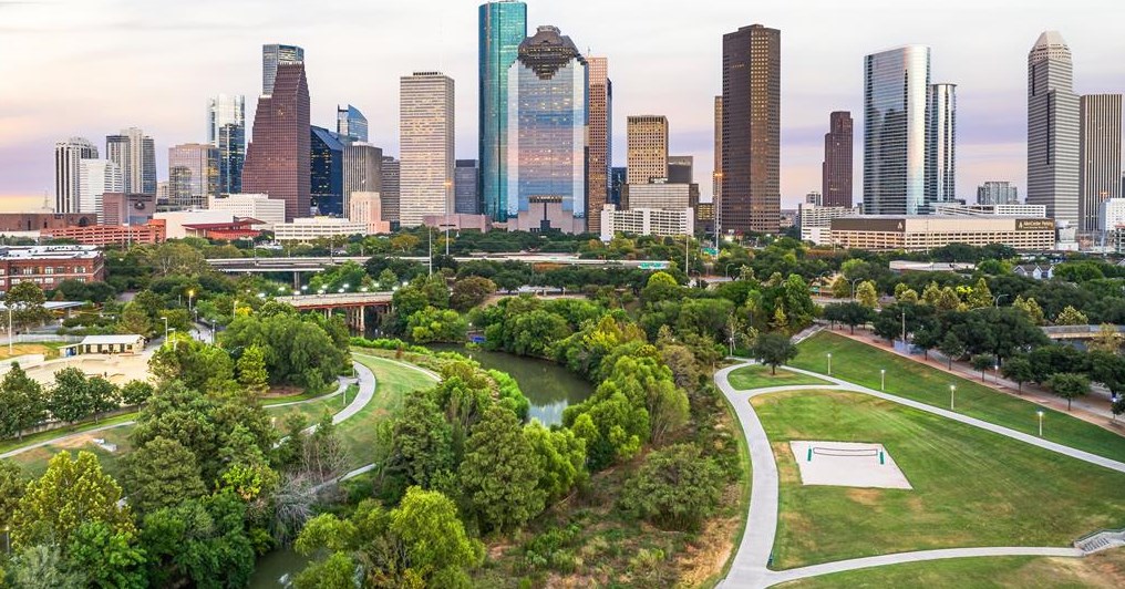 604 Clay St, Houston TX  77019-4578 exterior