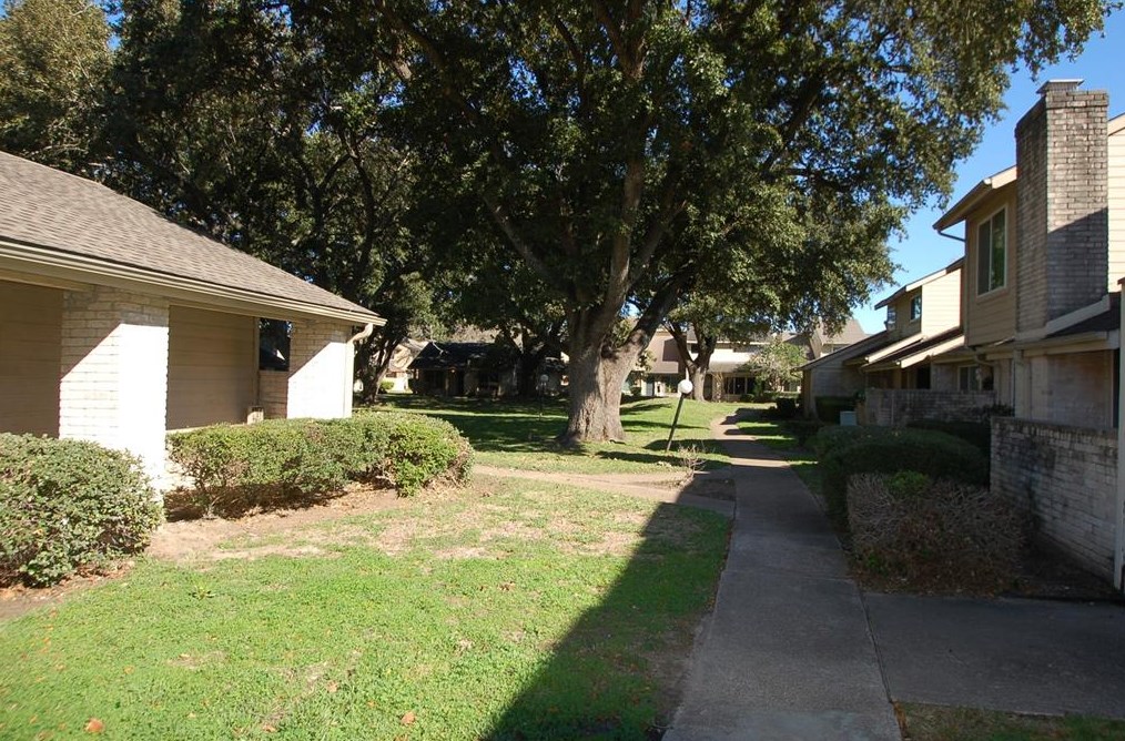 12459 S Dairy Ashford Rd # 2459, Houston, TX