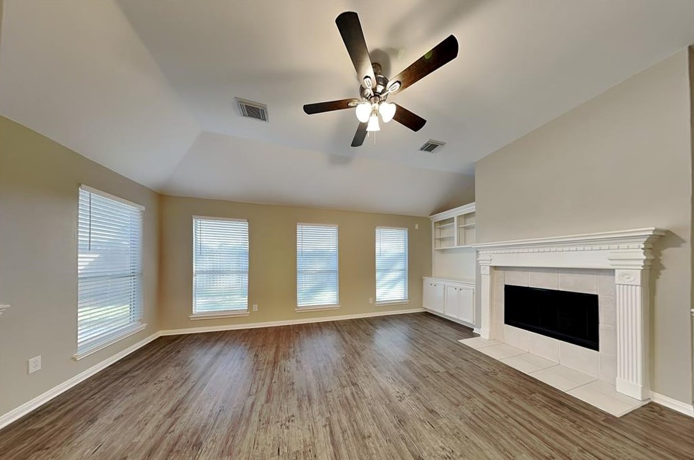 3830 Paigewood Dr, Pearland, TX 77584