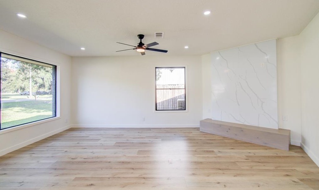 7811 Trentway St, Houston TX  77040-6117 exterior