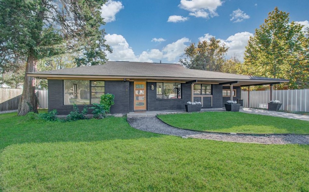 7811 Trentway St, Houston TX  77040-6117 exterior