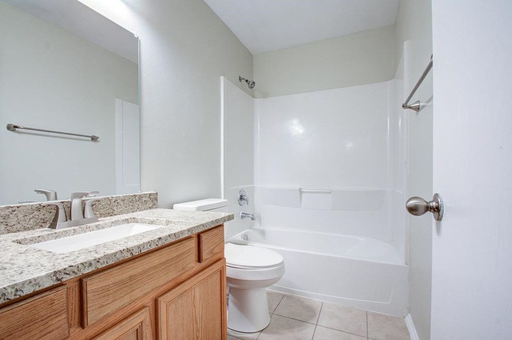 2814 Copeland Ml Ln, Houston TX  77047-2506 exterior