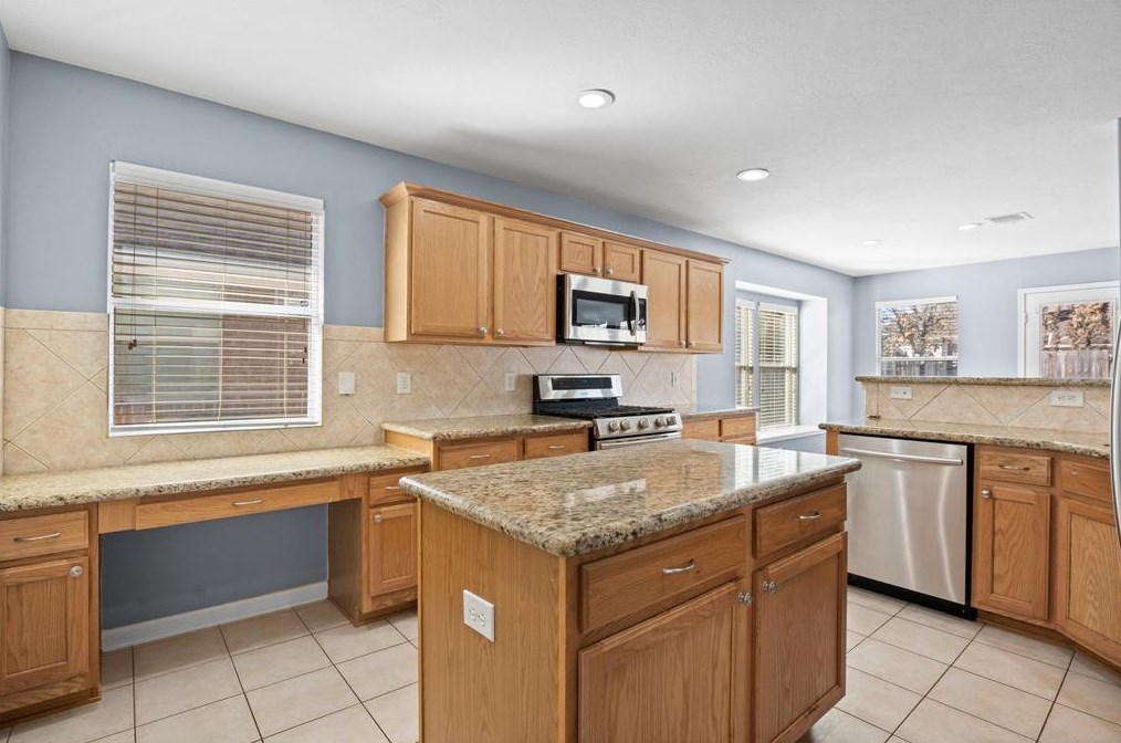 21326 Hannover Pines Dr, Spring TX  77388-4180 exterior