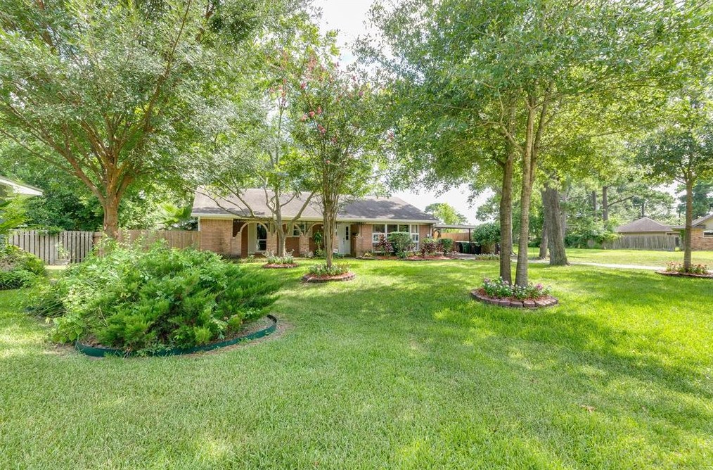 4807 Chantilly Ln, Houston, TX 77092