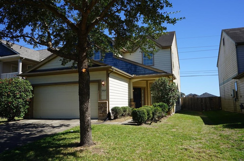 2927 Feather Green Trl, Fresno, TX 77545