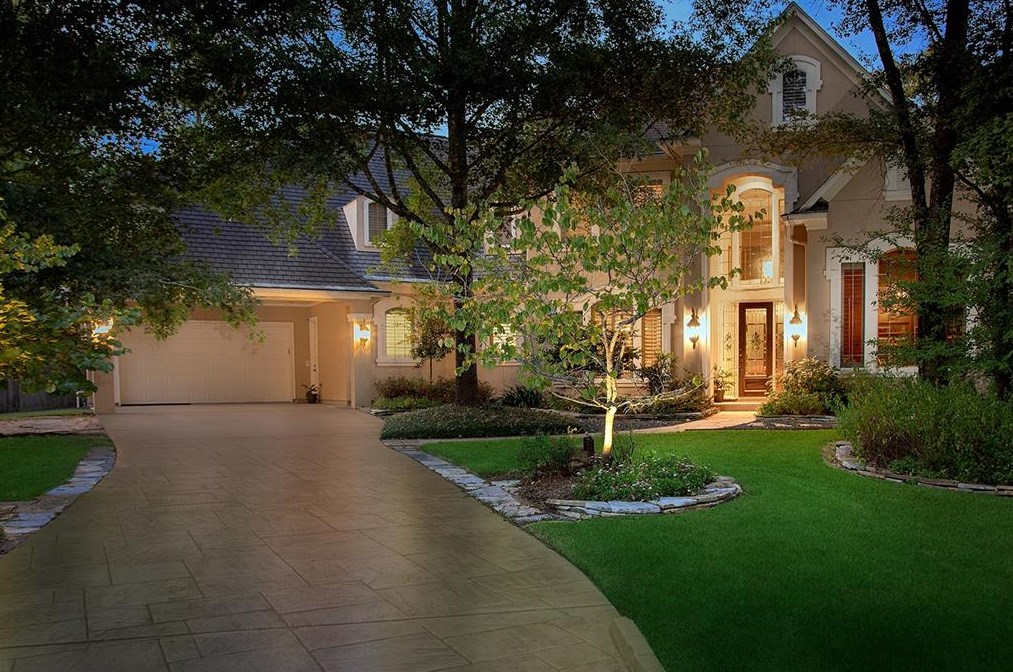 38 Halfmoon Ct, Spring, TX 77380-4600