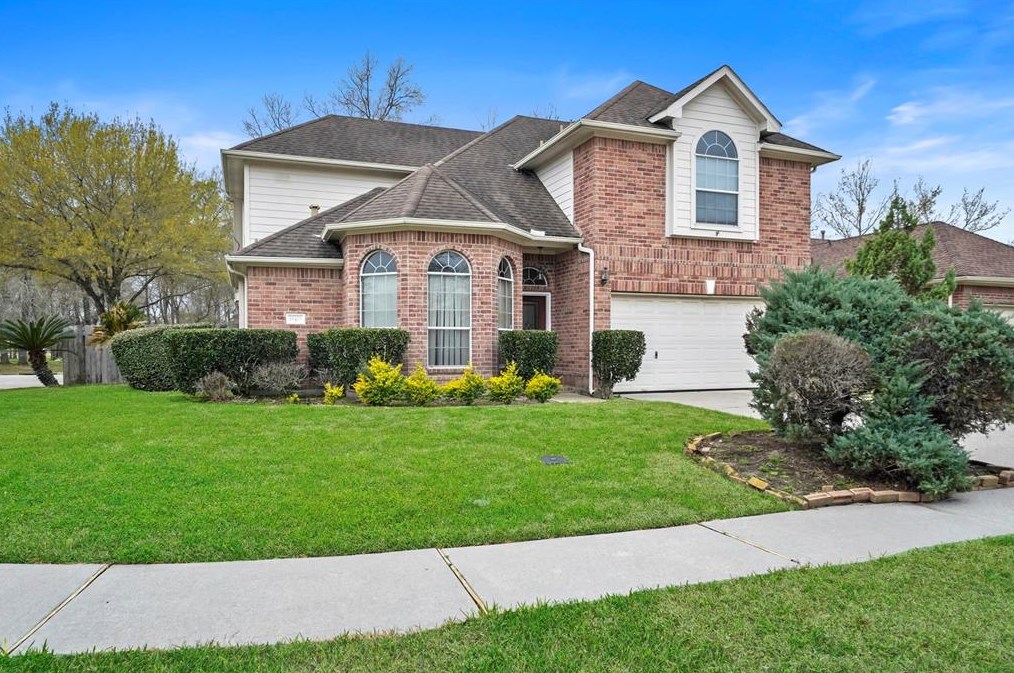 19403 Pinewood Mist Ln, Humble, TX 77346-3029