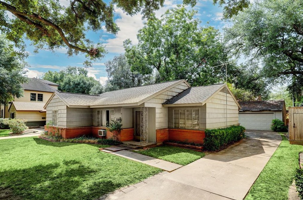 3314 La Salle St, Houston, TX 77027-6316