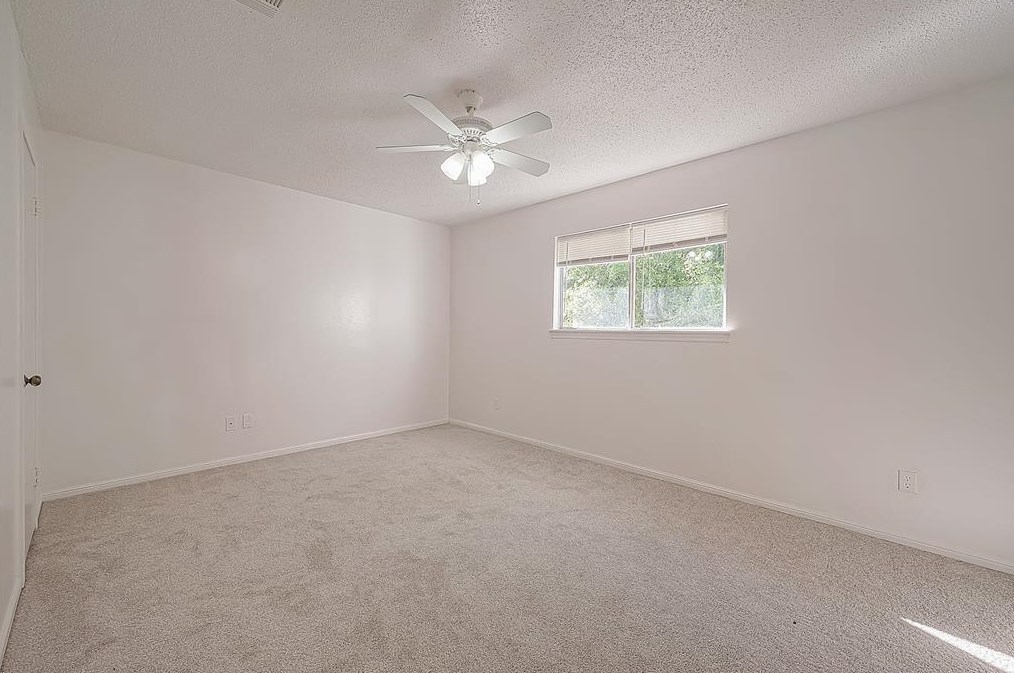 5106 Theall Rd, Houston TX  77066-2314 exterior