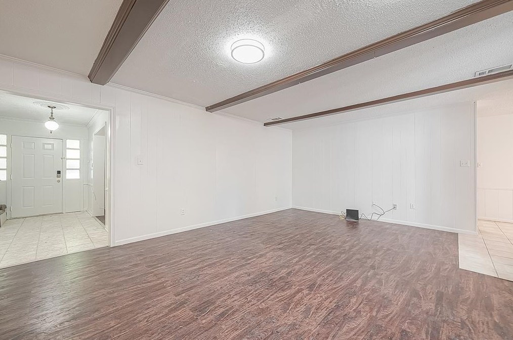 5106 Theall Rd, Houston TX  77066-2314 exterior