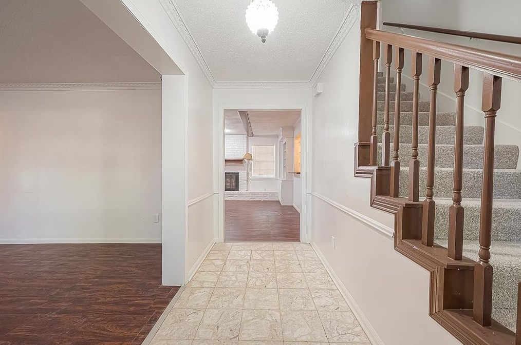 5106 Theall Rd, Houston TX  77066-2314 exterior