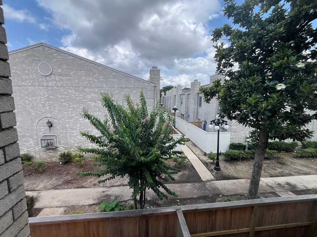 4001 Tanglewilde St #810, Houston, TX 77063