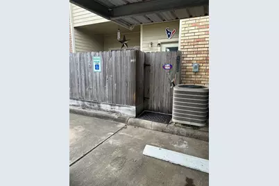 3600 Jeanetta Street #1202, Houston, TX 77063 - Photo 2