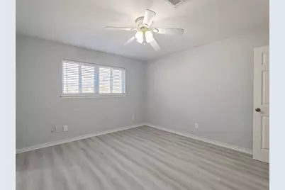 8818 Roos Road, Houston, TX 77036 - Photo 6