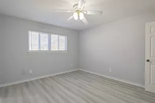 8818 Roos Rd, Houston, TX 77036 - Photo 6