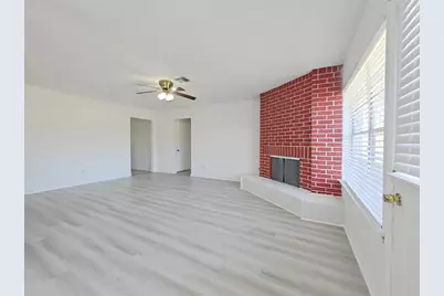 8818 Roos Road, Houston, TX 77036 - Photo 4