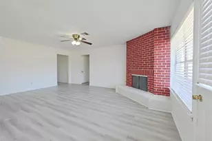 8818 Roos Rd, Houston, TX 77036 - Photo 4