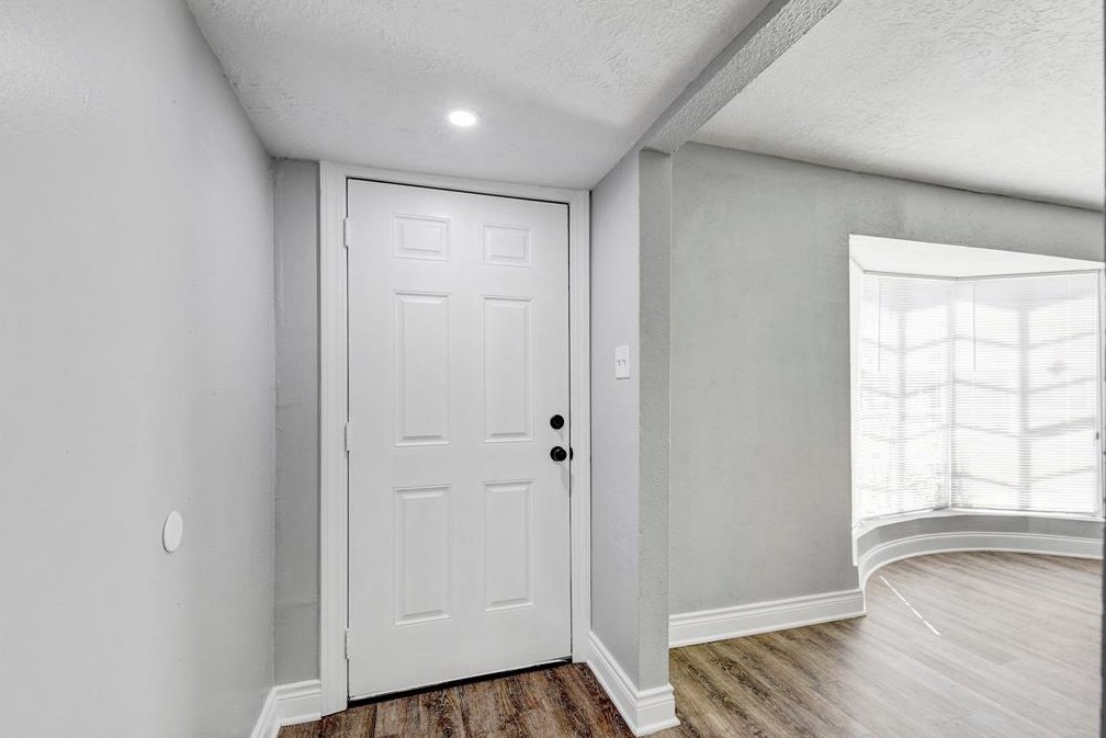 128 Goodson Dr, Houston TX  77060-4319 exterior