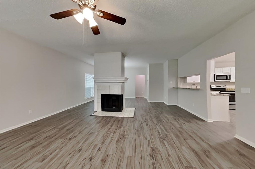 7 Buckingham Ct, Conroe, TX 77304