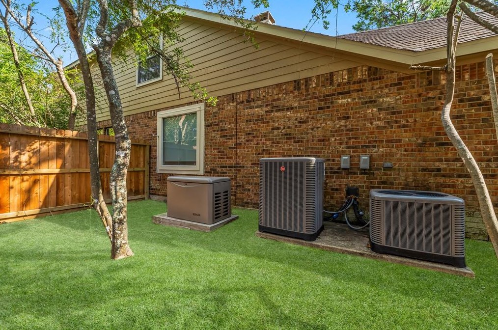 59 Dulcet Holw Cir, Spring TX 77382-1754 exterior