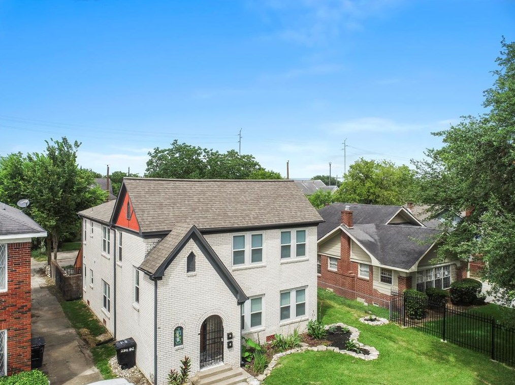 2301 Wentworth, Houston TX  77004-6087 exterior