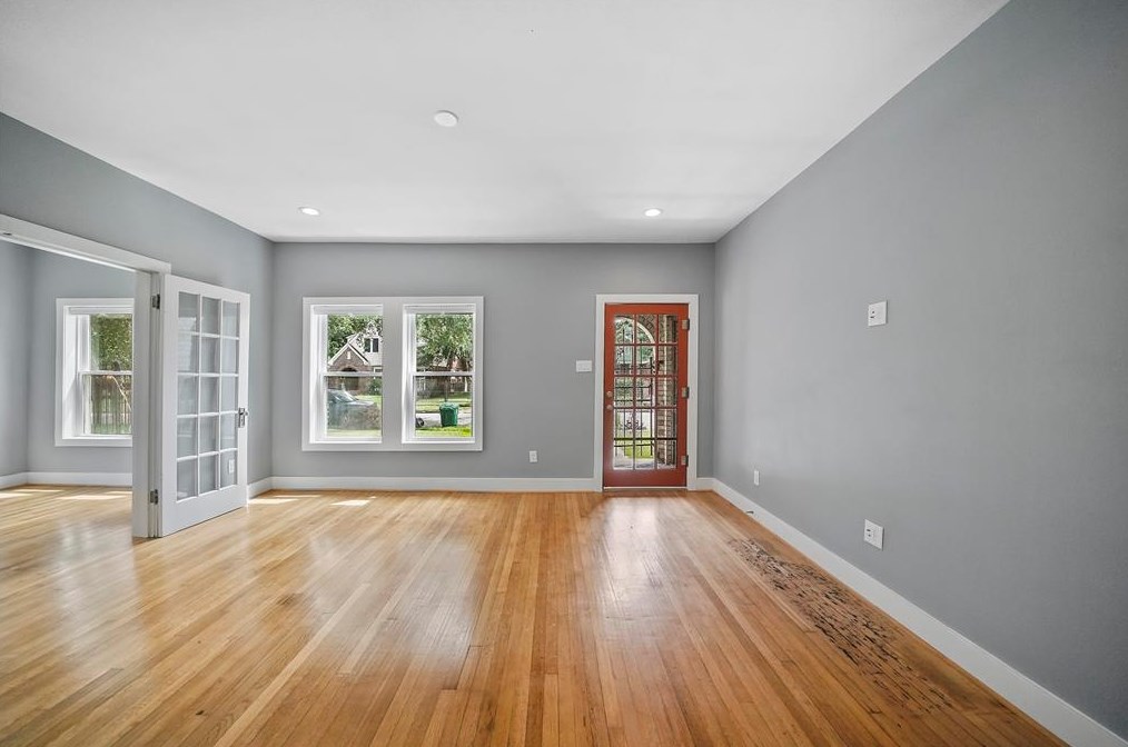 2301 Wentworth, Houston TX  77004-6087 exterior