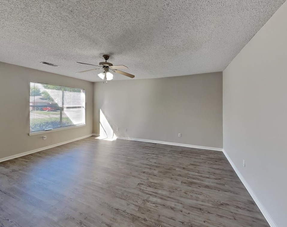 3106 Kelling St, Houston TX  77045-4300 exterior