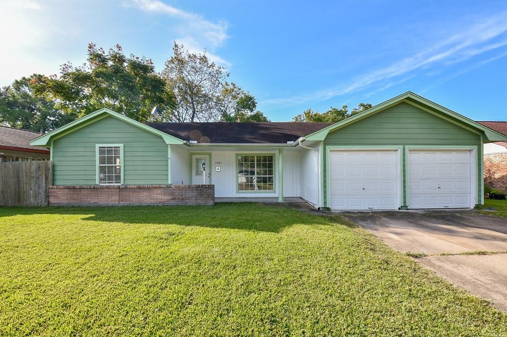 7007 Carvel Ln, Houston, TX 77074