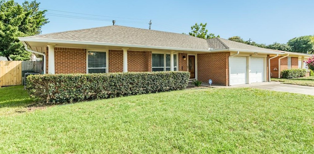 6617 Fairway Dr, Galveston, TX 77551