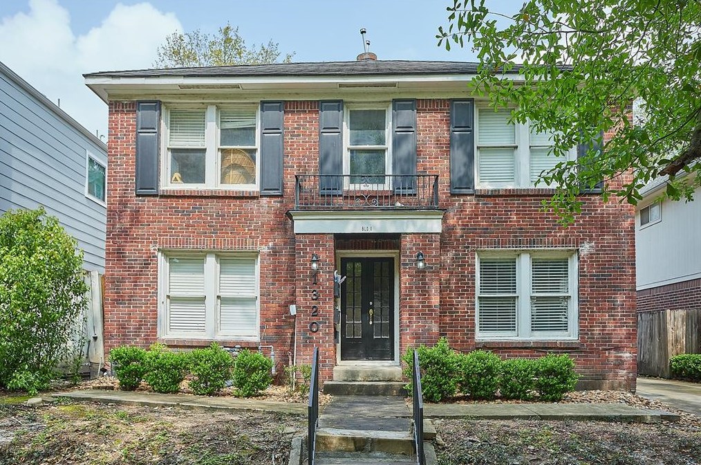 1320 W Pierce St #4, Houston, TX 77019