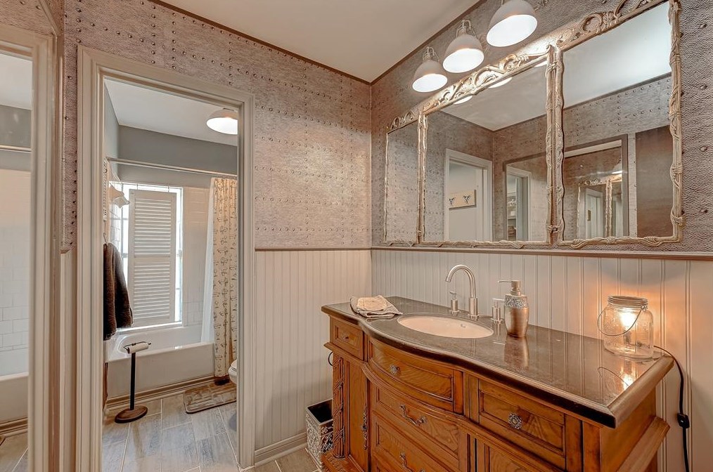 2021 Tupperlake Ln, Bay City TX  77414-7722 exterior