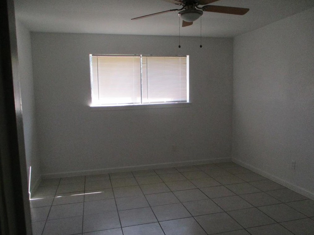 3902 Toyah Ave, Houston TX  77039-2241 exterior