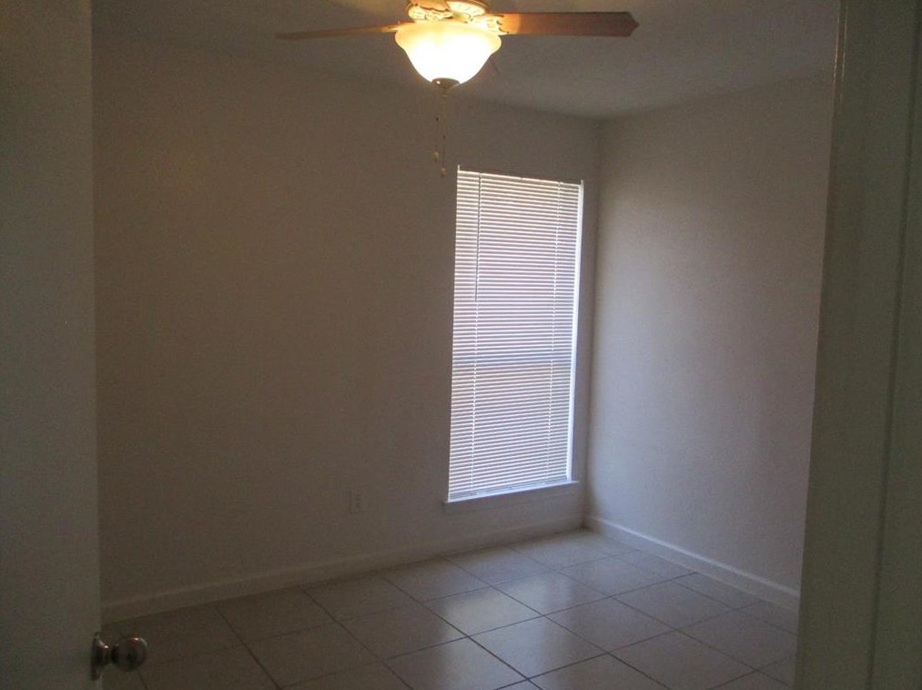 3902 Toyah Ave, Houston TX  77039-2241 exterior