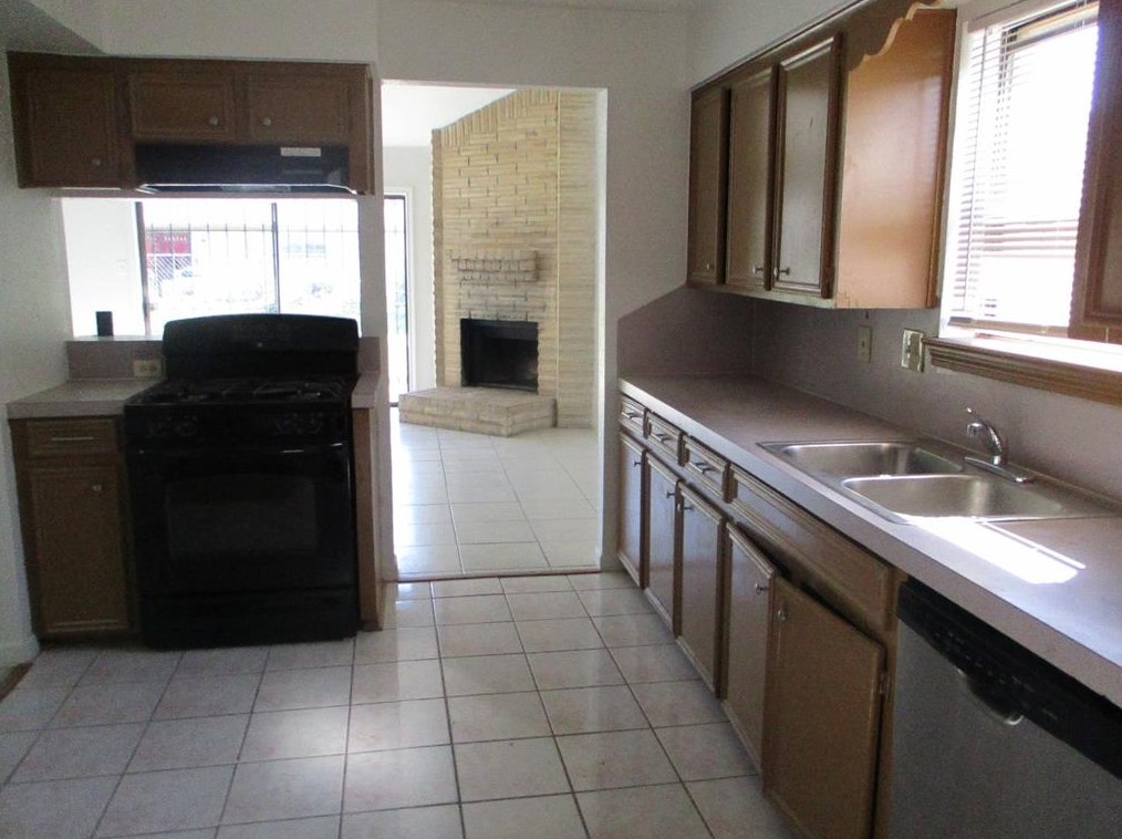 3902 Toyah Ave, Houston TX  77039-2241 exterior